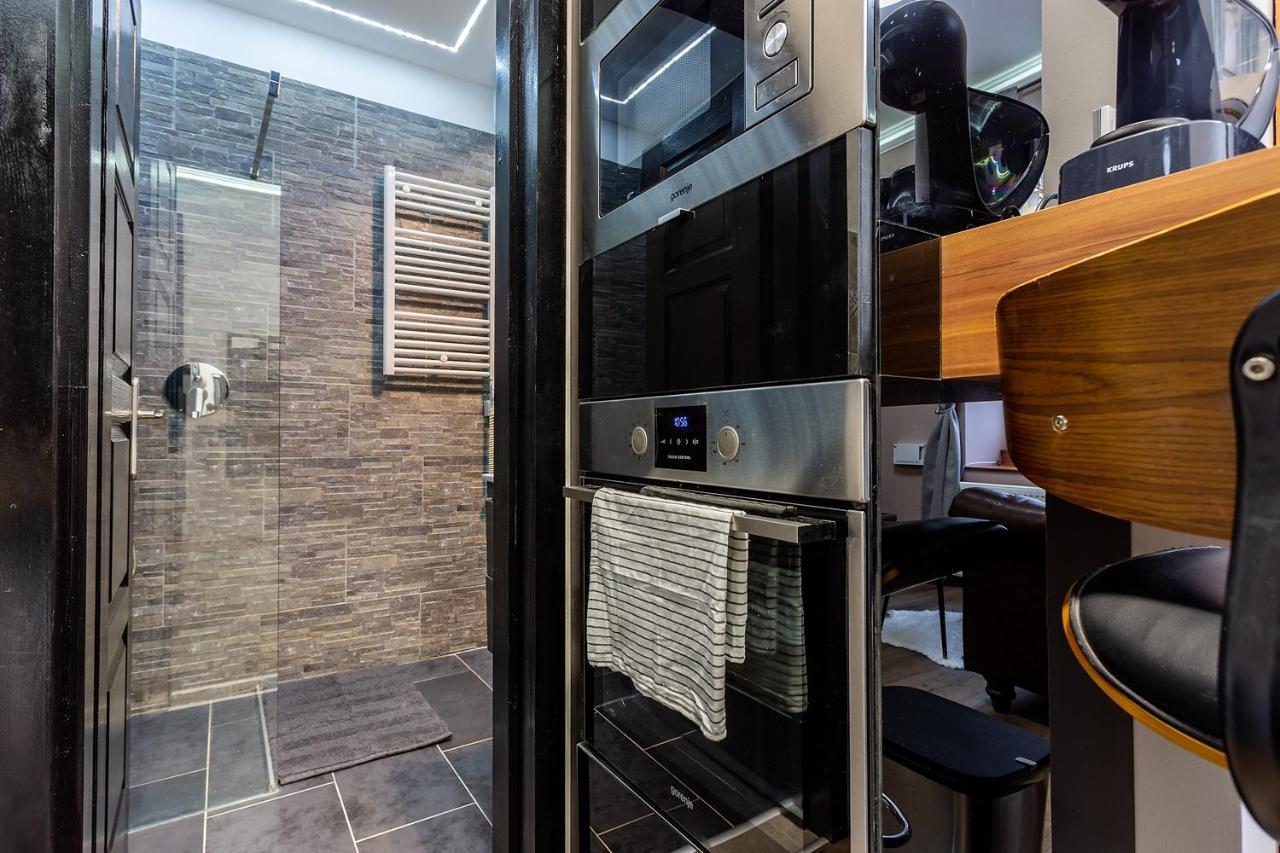 Goldcentral Apartments Akacfa Studios Budapest Ngoại thất bức ảnh
